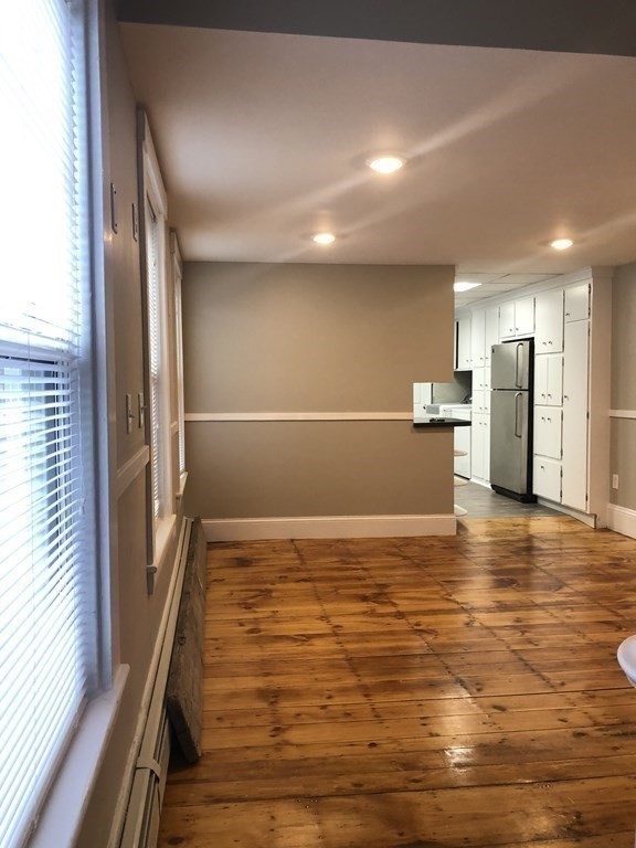 165 Chestnut Street, Unit 2 Waltham, MA 02453 - Photo 4 of 25