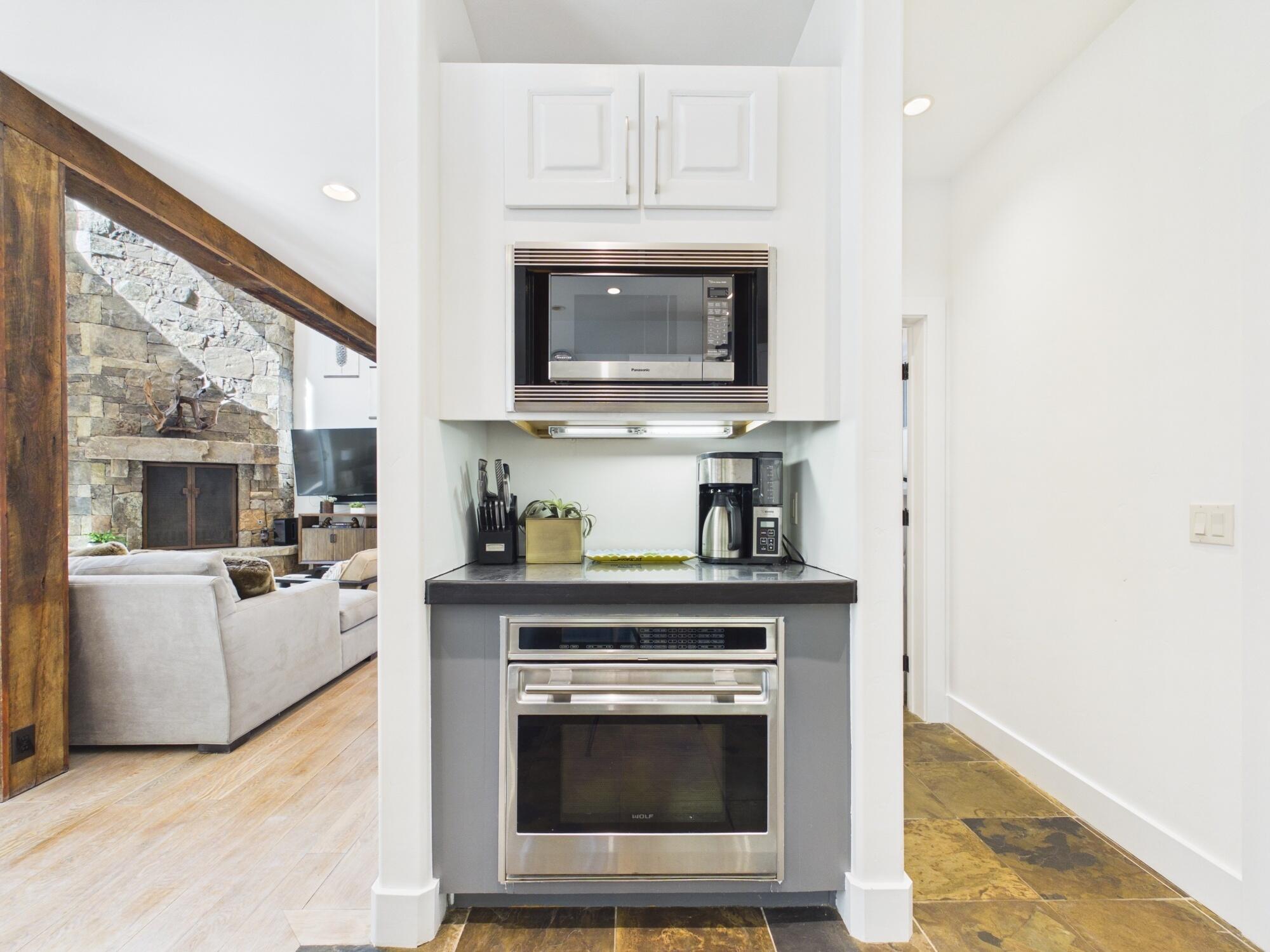 713 South River Street Hailey, ID 83333 - Photo 12 of 45 Kitchen