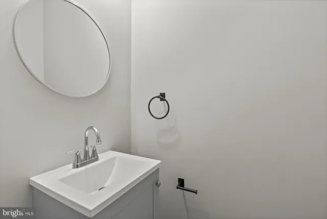 $2,190 | 54 Ray Avenue, Aberdeen, MD 21001