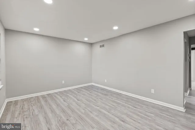 $2,190 | 54 Ray Avenue, Aberdeen, MD 21001