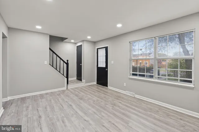 $2,190 | 54 Ray Avenue, Aberdeen, MD 21001