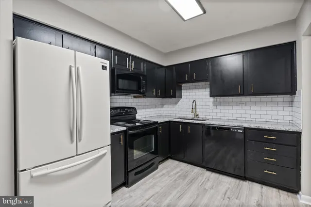 $2,190 | 54 Ray Avenue, Aberdeen, MD 21001