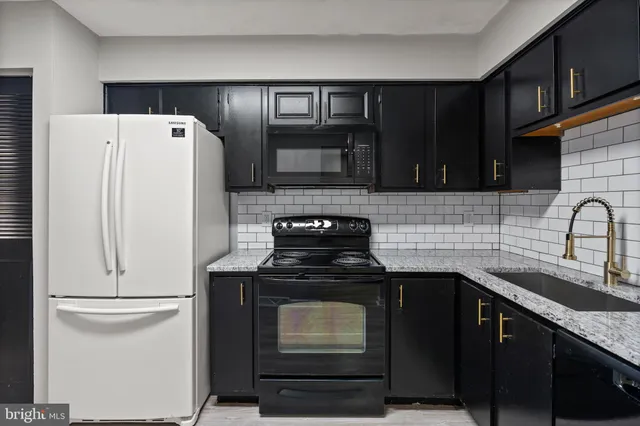 $2,190 | 54 Ray Avenue, Aberdeen, MD 21001