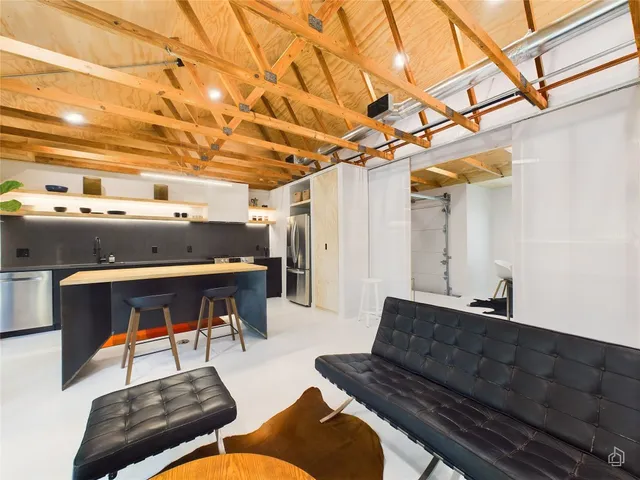 $2,650 | 6007 Leisure Run Road, Austin, TX 78745