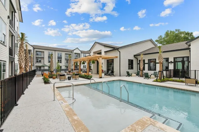 $1,892 | 3812 West Montague Avenue, Unit A4, North Charleston, SC 29418