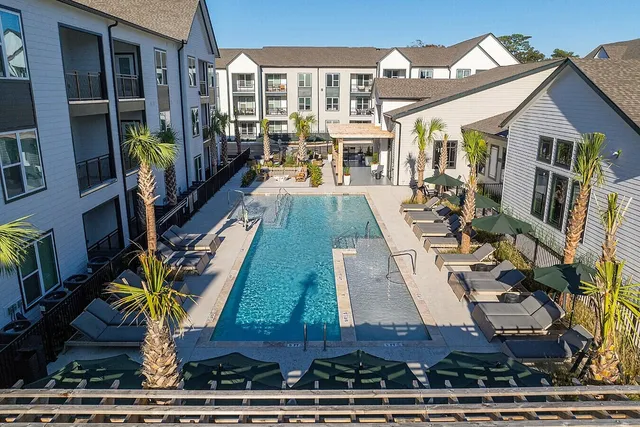 $1,892 | 3812 West Montague Avenue, Unit A4, North Charleston, SC 29418