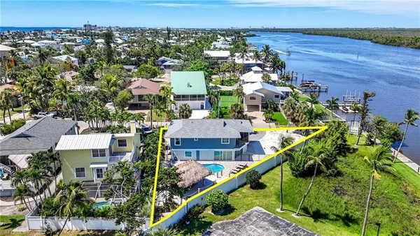$1,749,000 | 190 Bayview Avenue, Fort Myers Beach, FL 33931