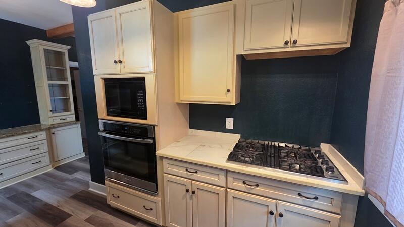 1120 Hamilton Street Manitowoc, WI 54220 - Photo 3 of 30 Kitchen