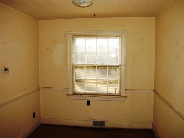409 Fieldale Road Northeast Roanoke, VA 24012 - Photo 14 of 18 Fieldale 009