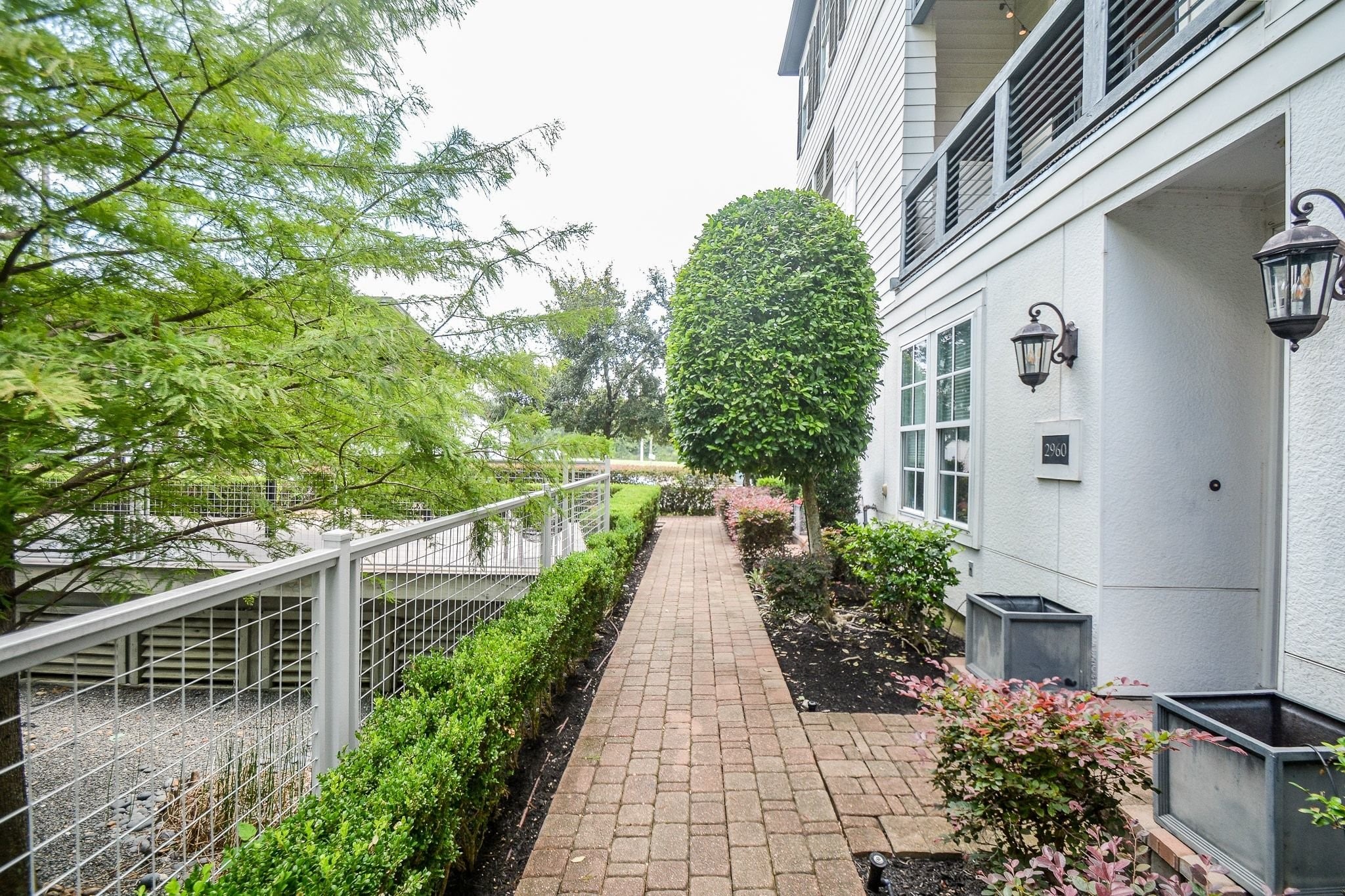 2960 Rusk Street Houston, TX 77003 - Photo 25 of 25 Walkway in front of property, beautiful scenery.