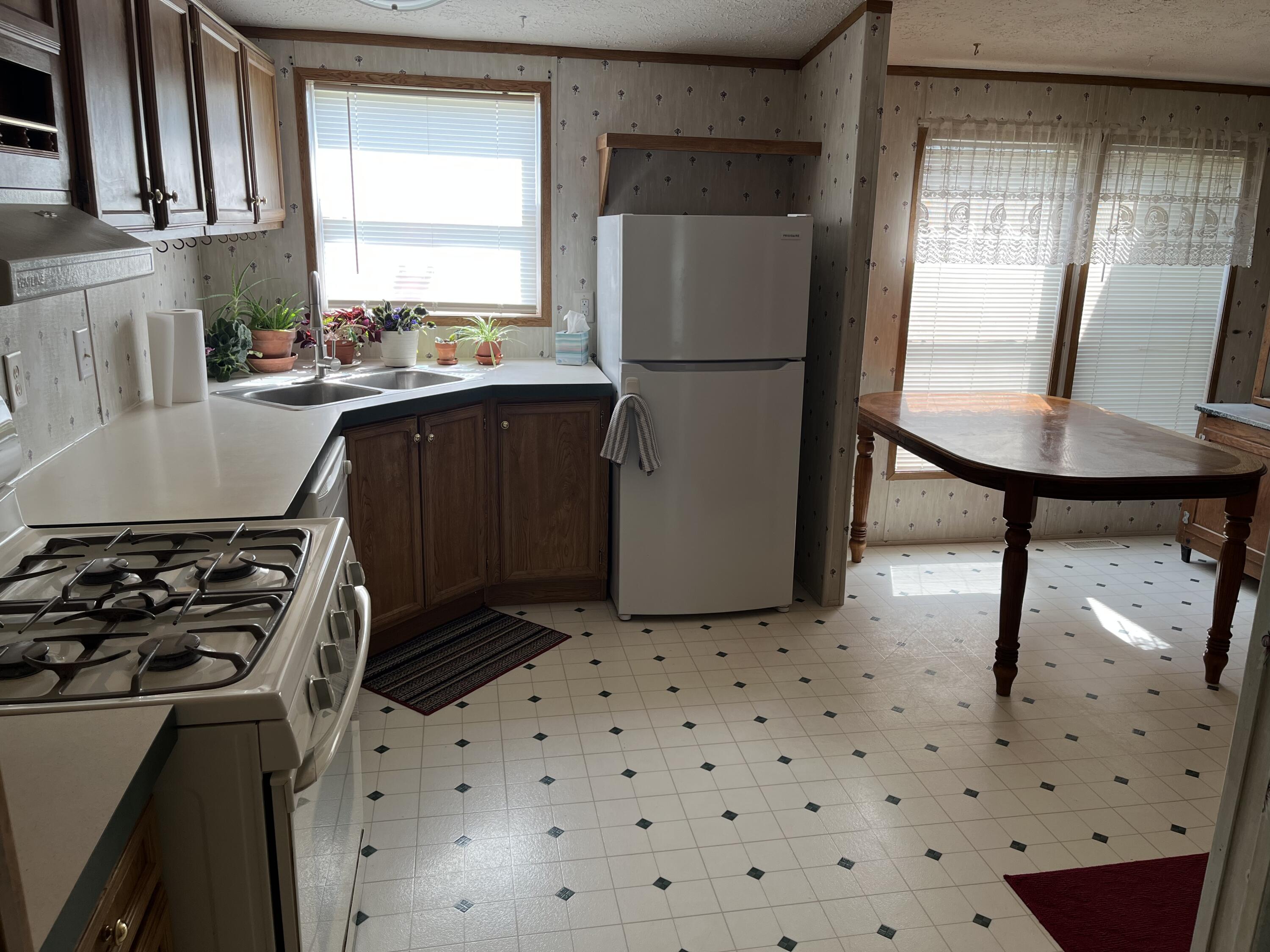 6375 4 Mile Road Blanchard, MI 49310 - Photo 5 of 20 0FE69914-D145-4055-A068-61BB9F87FC80