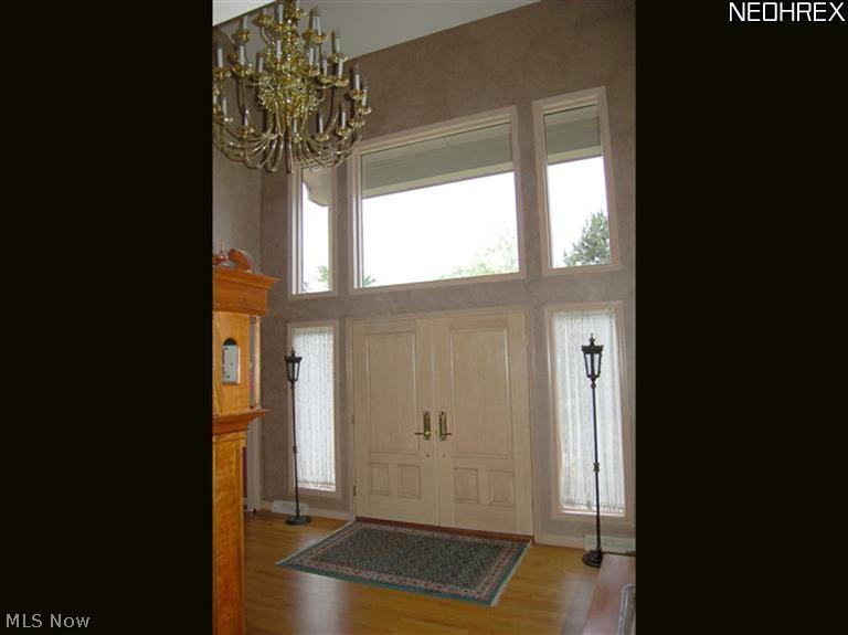 27289 Belgrave Road Cleveland, OH 44124 - Photo 3 of 25