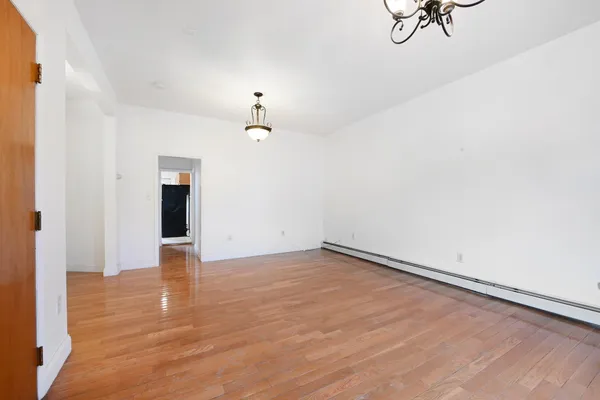 $2,400 | 1433 43rd Street, Unit 1, North Bergen, NJ 07047