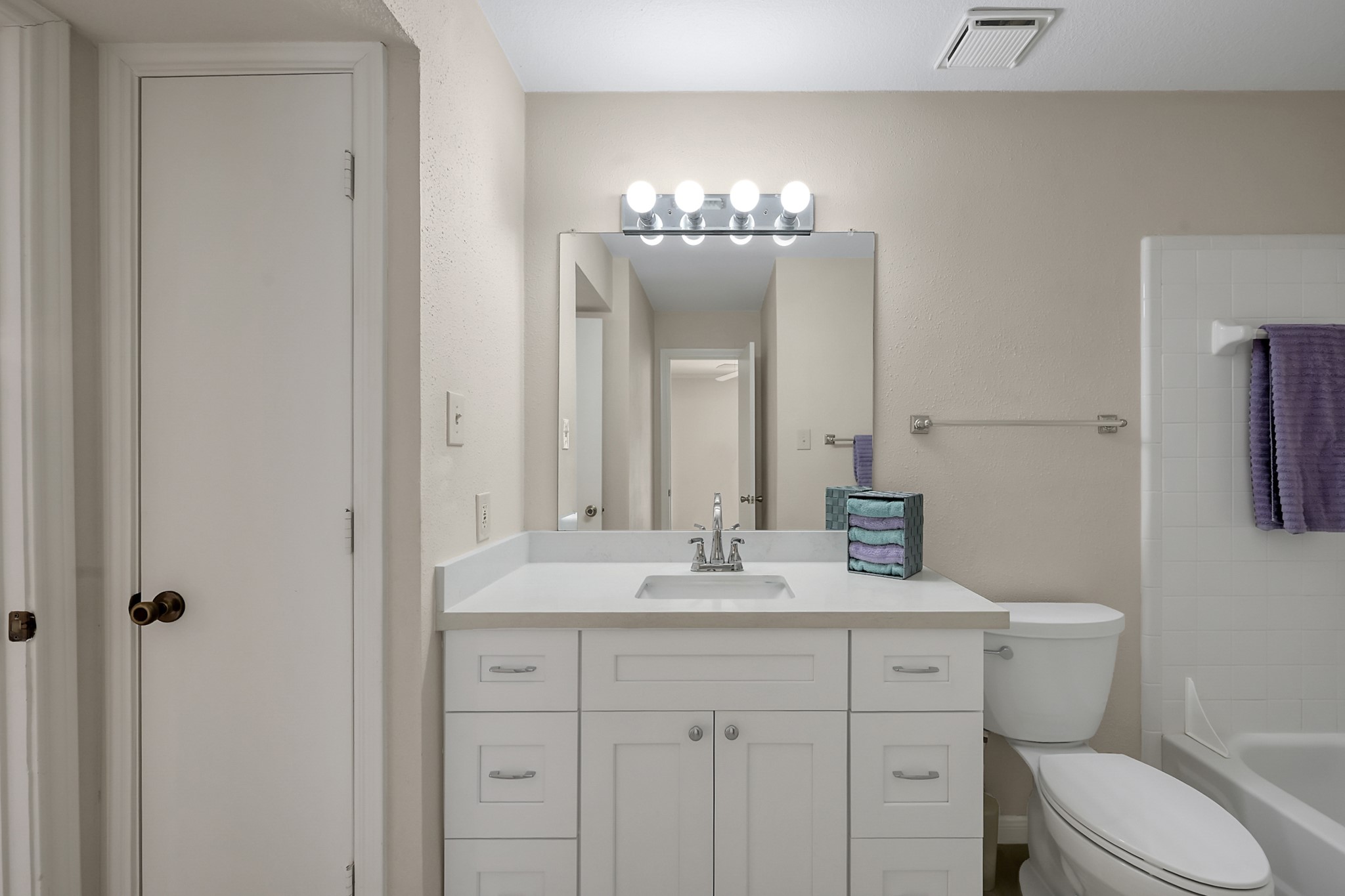 104 Lakeview Terrace, Unit D Conroe, TX 77356 - Photo 24 of 34