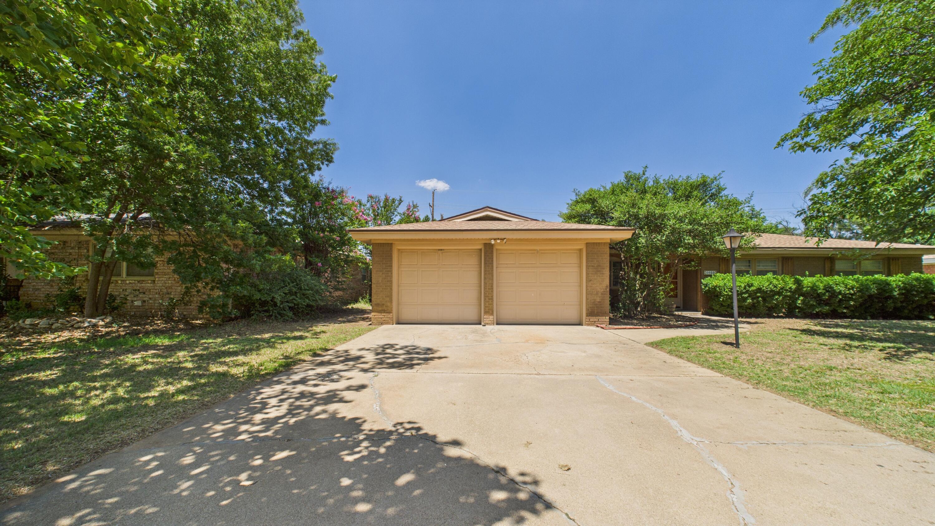 3022 67th Street Lubbock, TX 79413 - Photo 5 of 42 CAM03710G0-PR0130-STILL006