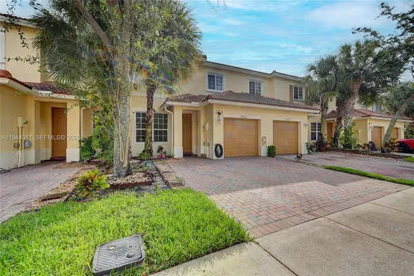$3,000 | 3258 Northwest 32nd Terrace, Unit 3258, Oakland Park, FL 33309