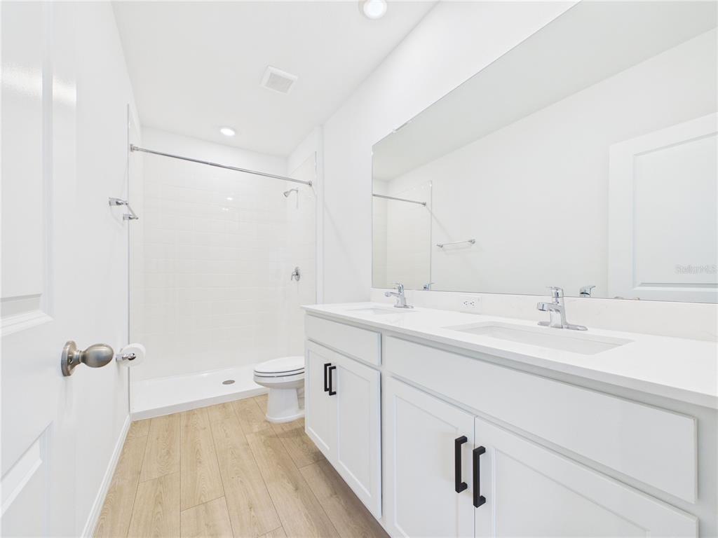 32519 Welling Blade Loop Wesley Chapel, FL 33545 - Photo 32 of 87