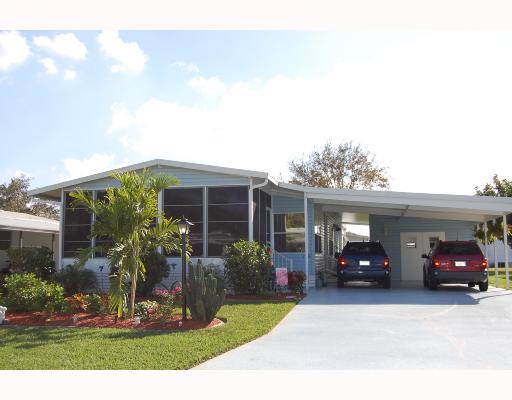2544 Southwest Versailles Terrace Stuart, FL 34997 - Photo 8 of 8 Gallery Image 8