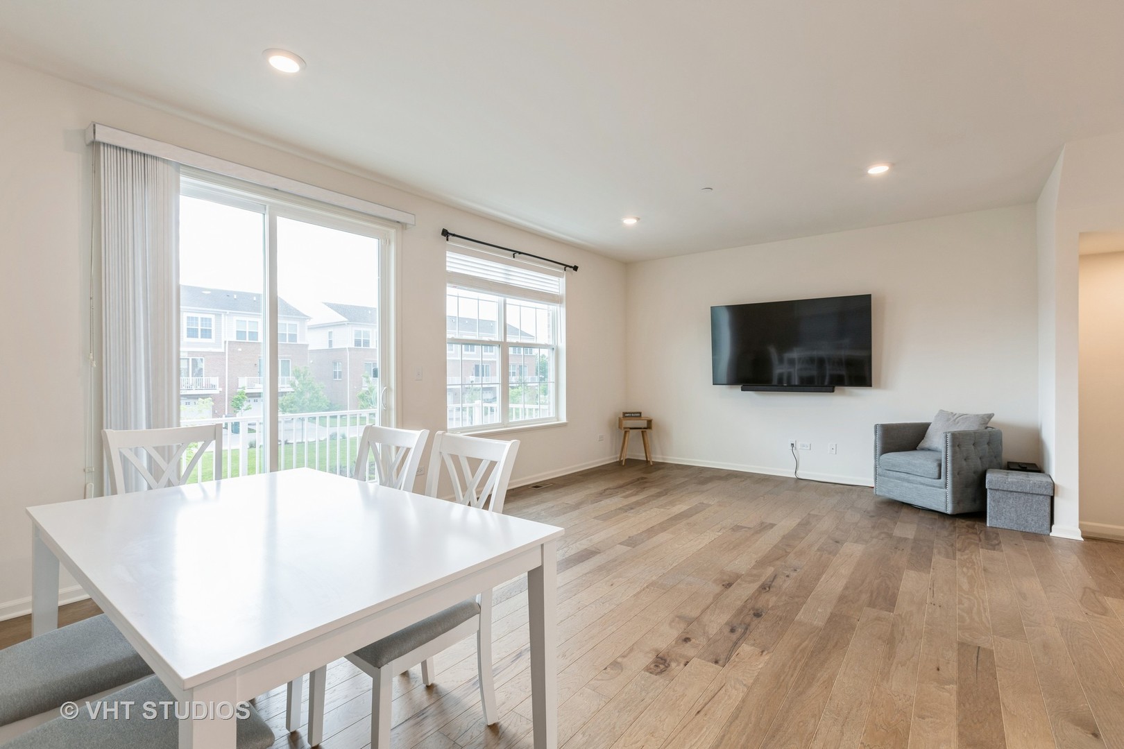 2950 Reflection Drive Naperville, IL 60564 - Photo 5 of 17 a view of a livingroom with furniture window and wooden floor