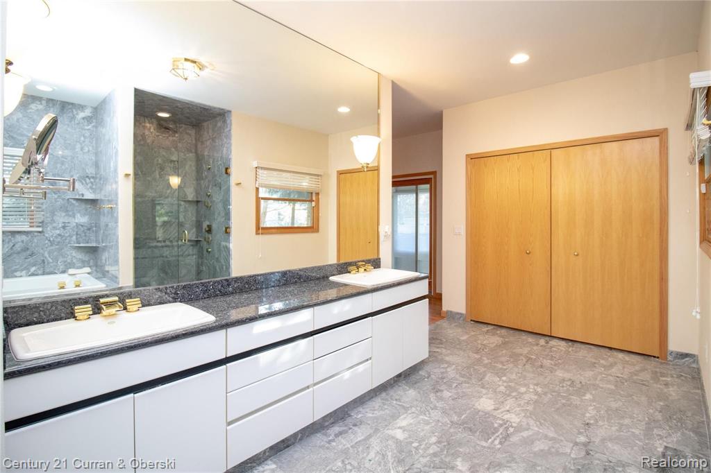 14711 Haggerty Road Belleville, MI 48111 - Photo 20 of 58