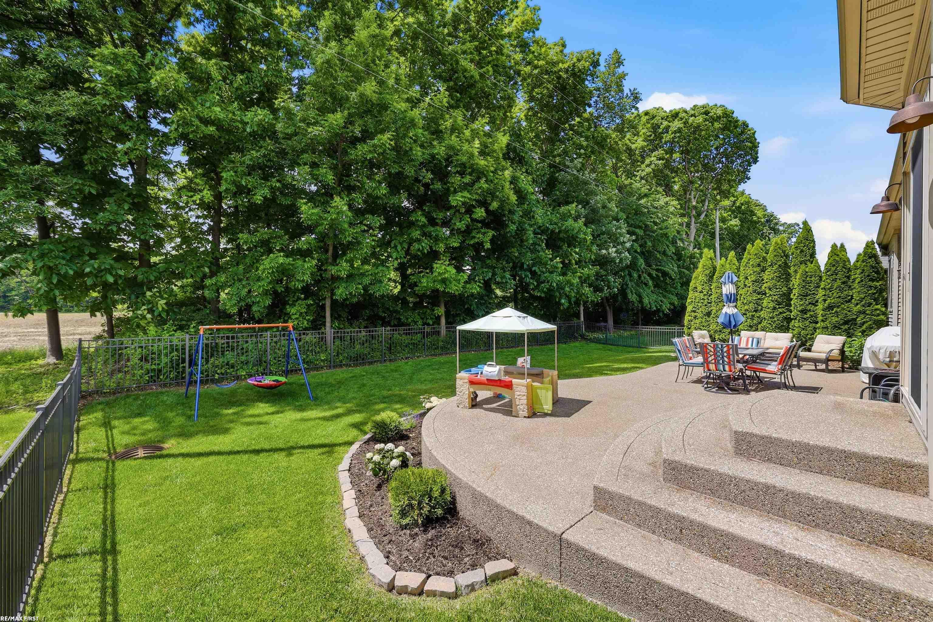 22350 Brantingham Road Macomb, MI 48044 - Photo 54 of 58