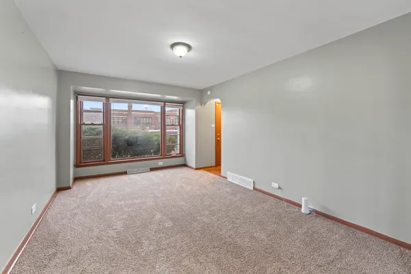 $148,900 | 13904 South Tracy Avenue, Riverdale, IL 60827