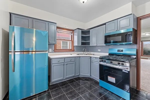 $148,900 | 13904 South Tracy Avenue, Riverdale, IL 60827