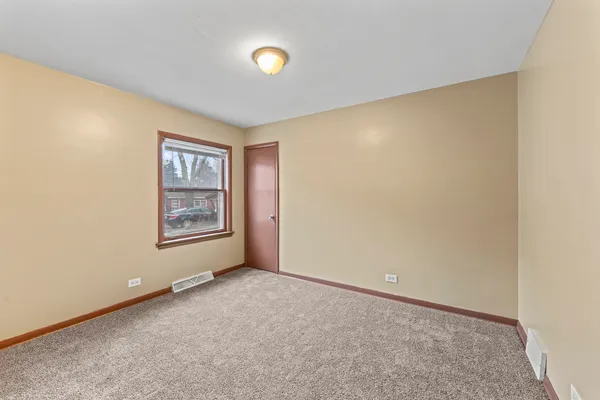 $148,900 | 13904 South Tracy Avenue, Riverdale, IL 60827