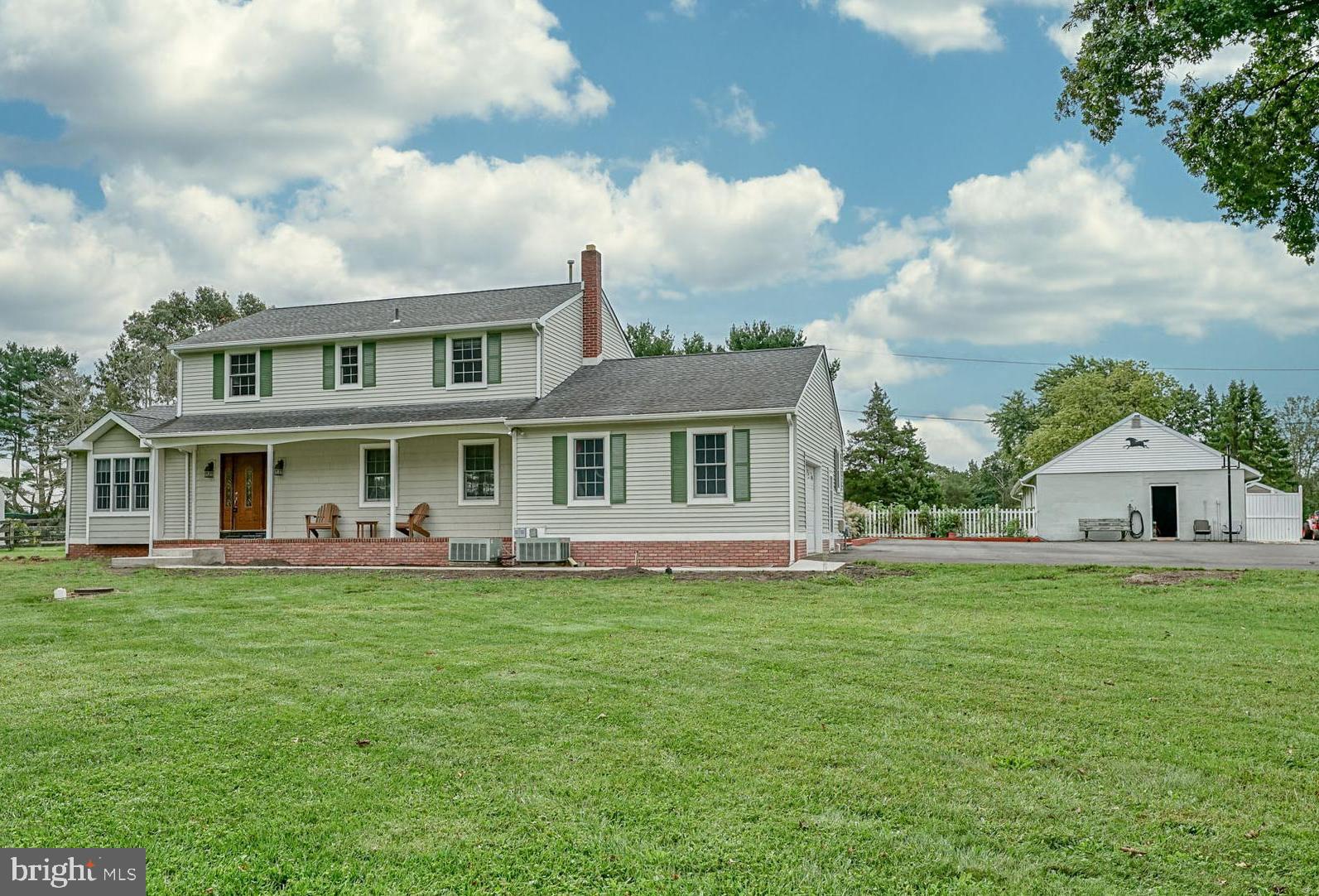 1110 New Brooklyn Road Williamstown, NJ 08094 - Photo 2 of 51 Front