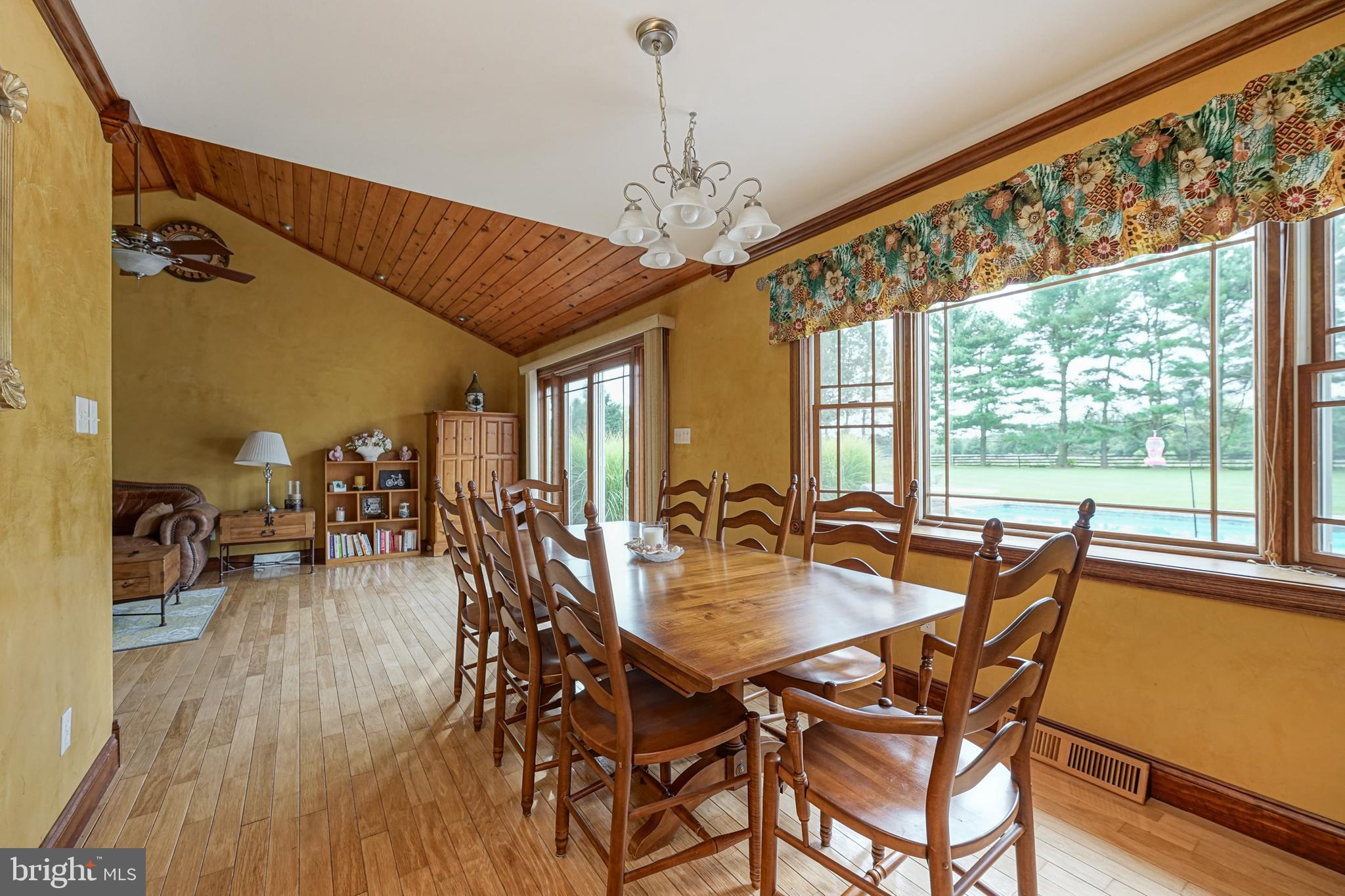 1110 New Brooklyn Road Williamstown, NJ 08094 - Photo 11 of 51 Dining Room