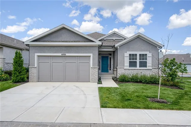 $559,900 | 6930 West 162nd Terrace, Overland Park, KS 66085