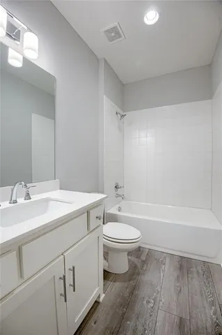 $559,900 | 6930 West 162nd Terrace, Overland Park, KS 66085