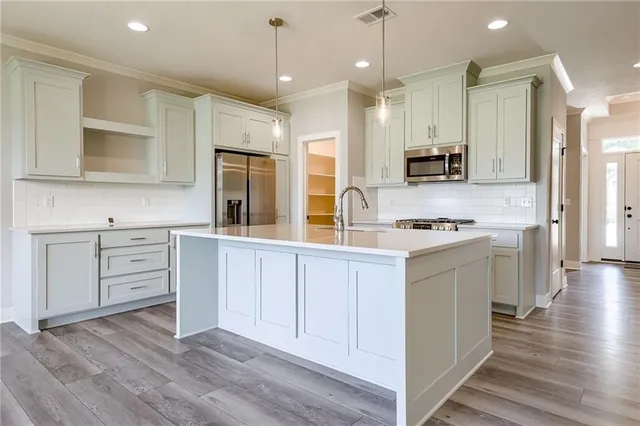 $559,900 | 6930 West 162nd Terrace, Overland Park, KS 66085