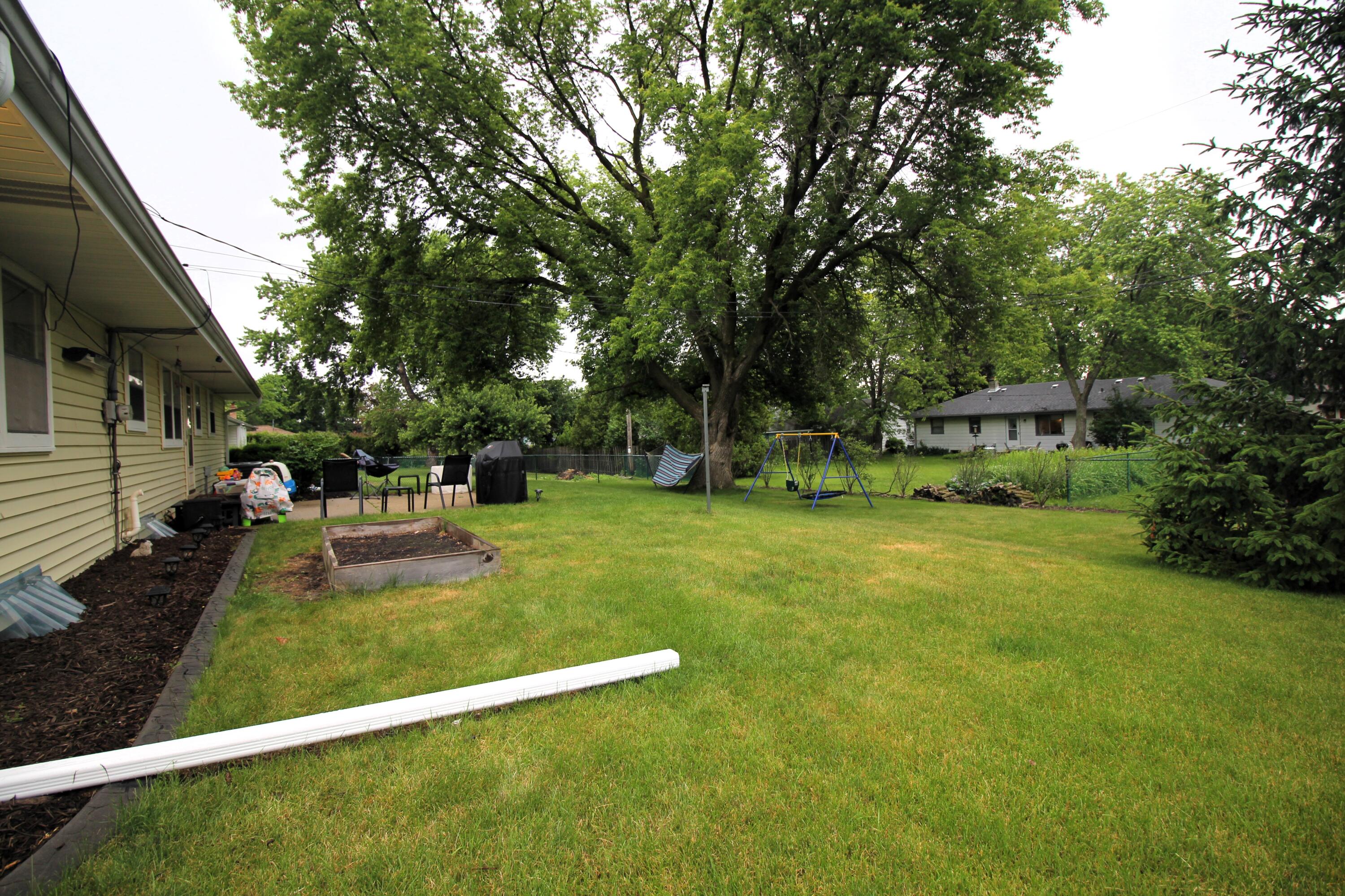W174N9446 Joper Road Menomonee Falls, WI 53051 - Photo 30 of 32 Yard