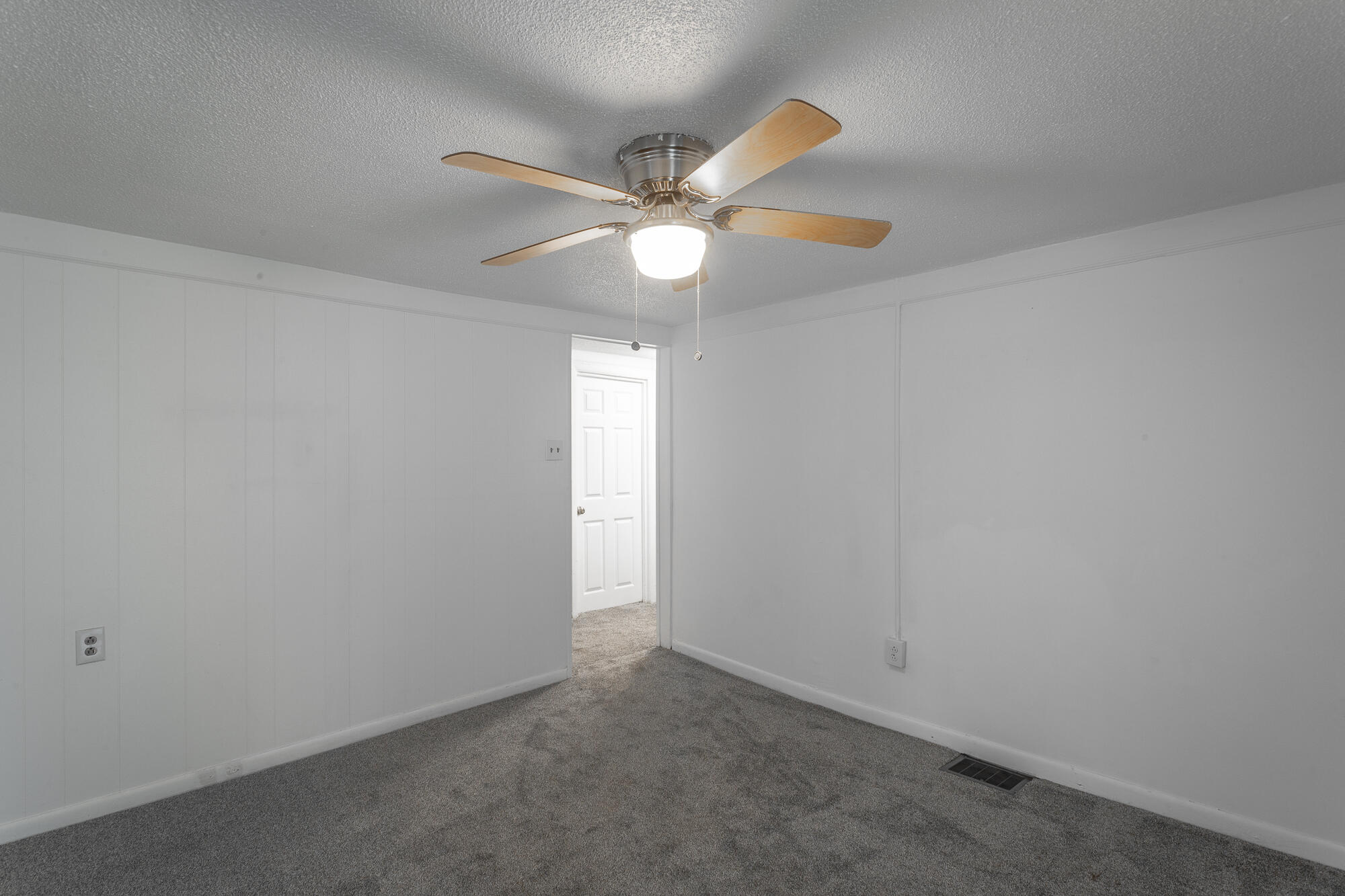 1803 Johnny Street Chattanooga, TN 37406 - Photo 8 of 34 1803 Johnny St-5