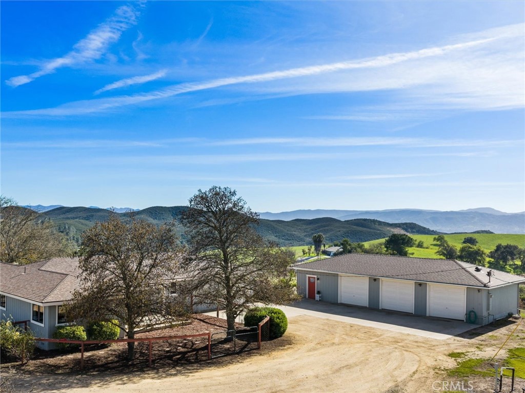 7491 Kingsbury Road Templeton, CA 93465 - Photo 19 of 53 Main House and Shop