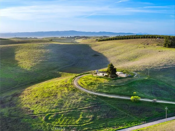 $1,795,000 | 7491 Kingsbury Road, Templeton, CA 93465