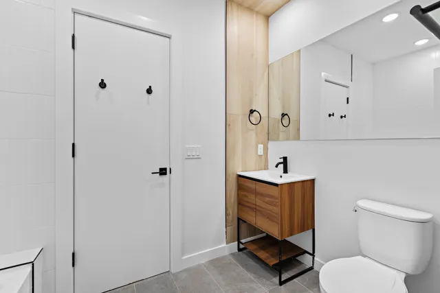 $685,000 | 35 Orchard Street, Unit 802, Jersey City, NJ 07306