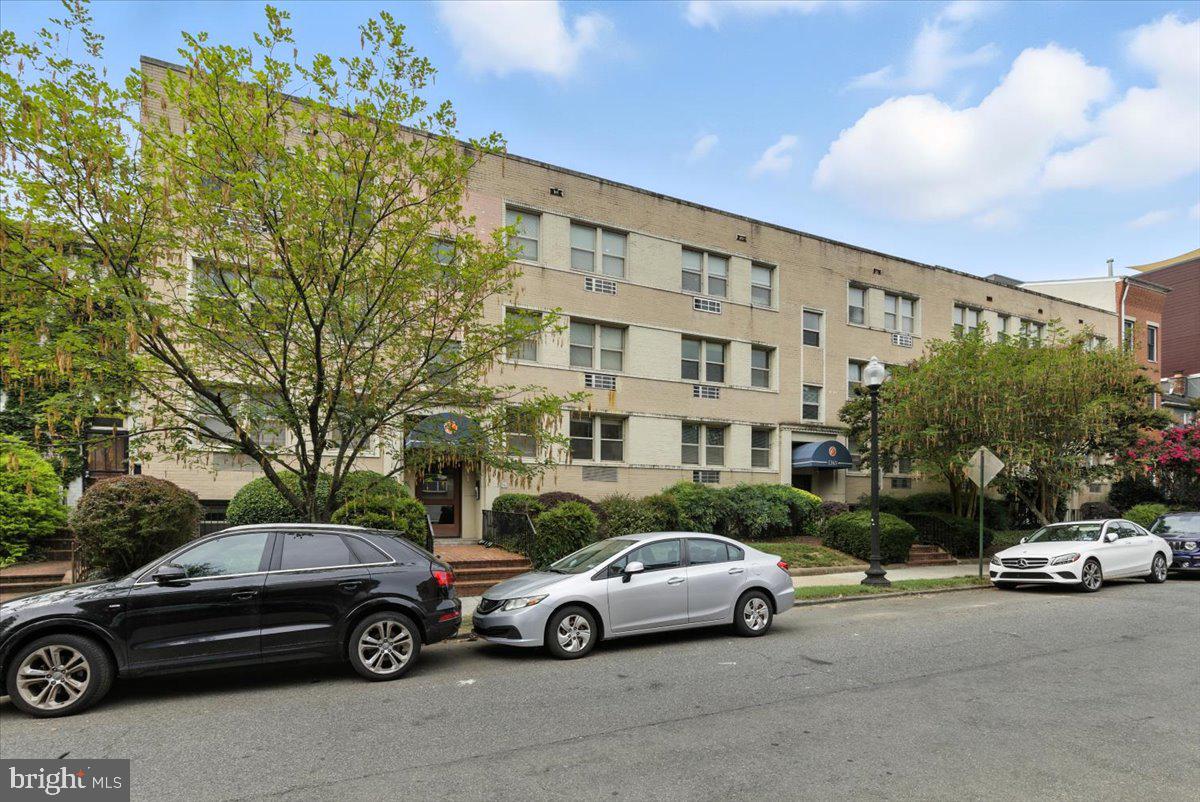 1367 K Street Southeast, Unit B Washington, DC 20003 - Photo 5 of 21 Exterior street view - the heart of Capitol Hill!