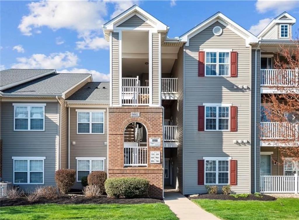 1011 Stockton Ridge Cranberry Township, PA 16066 - Photo 1 of 34