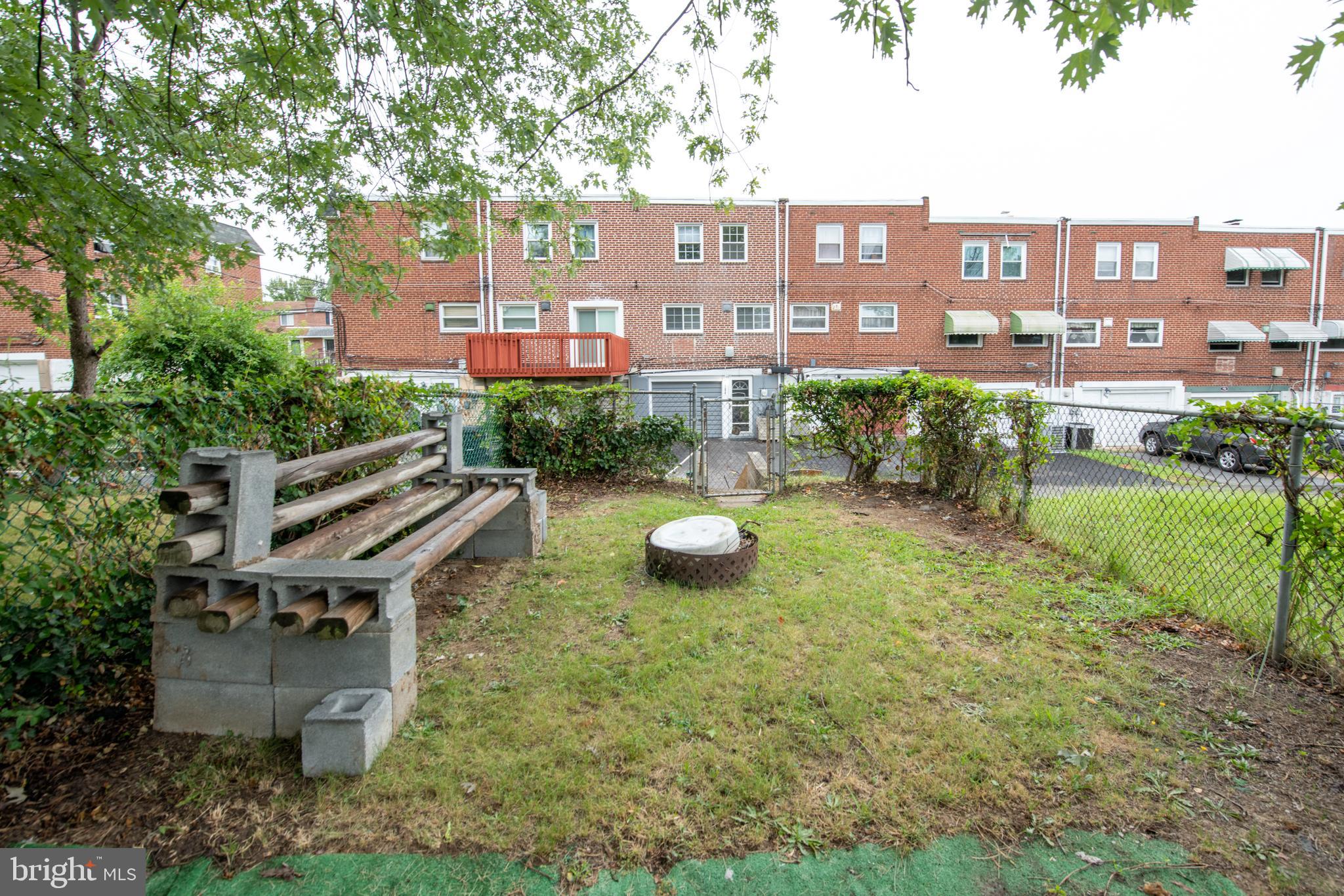 784 Bennington Road Folcroft, PA 19032 - Photo 35 of 36 a view of a chairs in a backyard