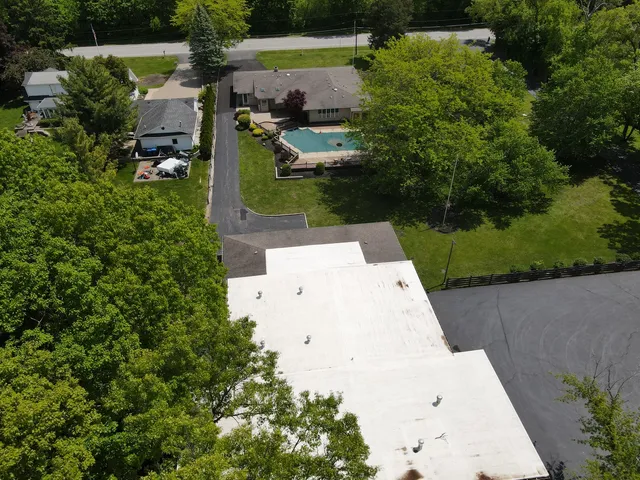 $845,000 | 37782 North Cedar Lake Road, Lake Villa, IL 60046