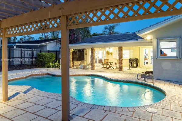 $1,099,000 | 9717 Southwest 93rd Terrace, Miami, FL 33176