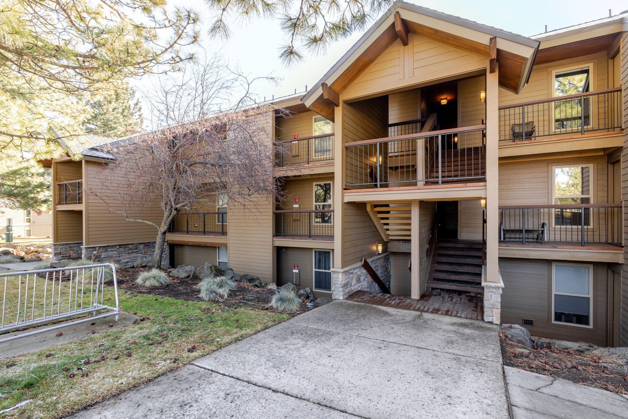 18575 Southwest Century Drive, Unit 1237/1238 Bend, OR 97702 - Photo 23 of 42 28-web-or-mls-18575 SW Century Drive UNI