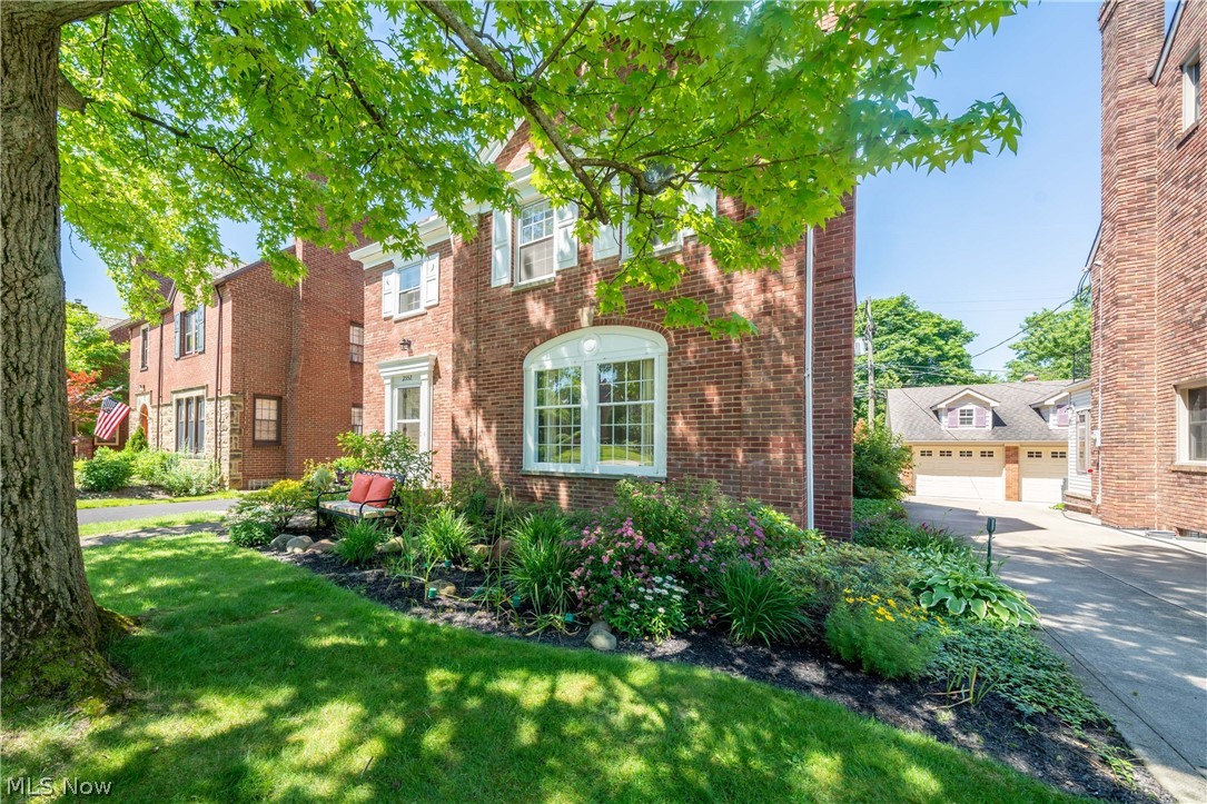 2552 Traymore Road Cleveland, OH 44118 - Photo 2 of 35 A beautiful and carefully landscaped garden will welcome family and friends