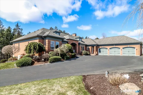 $1,345,000 | 6 Hamlin Court, Brookfield, CT 06804