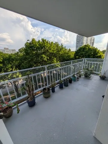 $130,000 | 601 East 32nd Street, Unit 503, Chicago, IL 60616