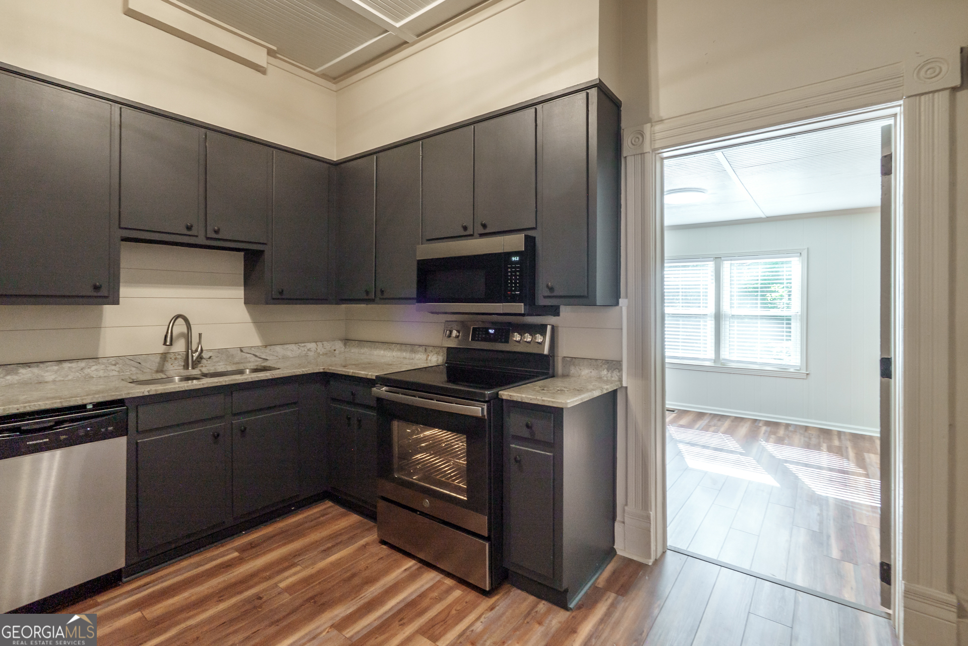 243 Boulevard, Unit B Monroe, GA 30655 - Photo 13 of 24