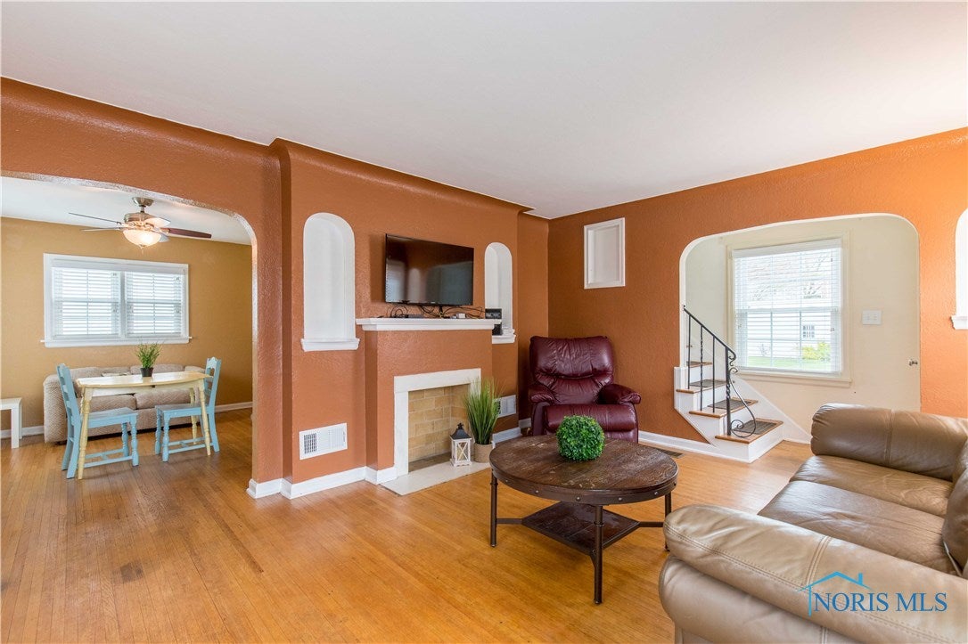 3402 Cheltenham Road Toledo, OH 43606 - Photo 7 of 23 Gallery Image 7