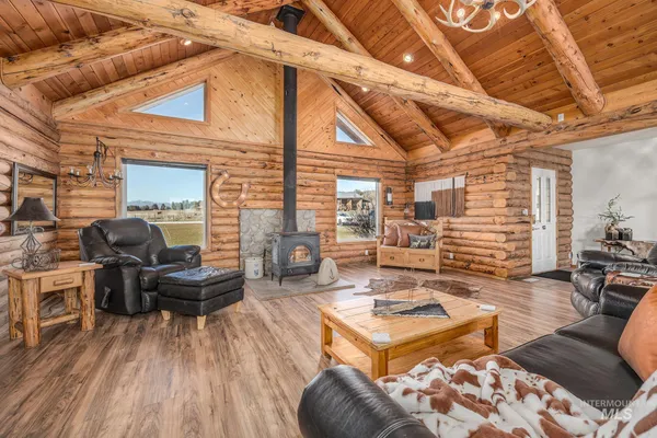 $750,000 | 1855 Jones Road, Weiser, ID 83672